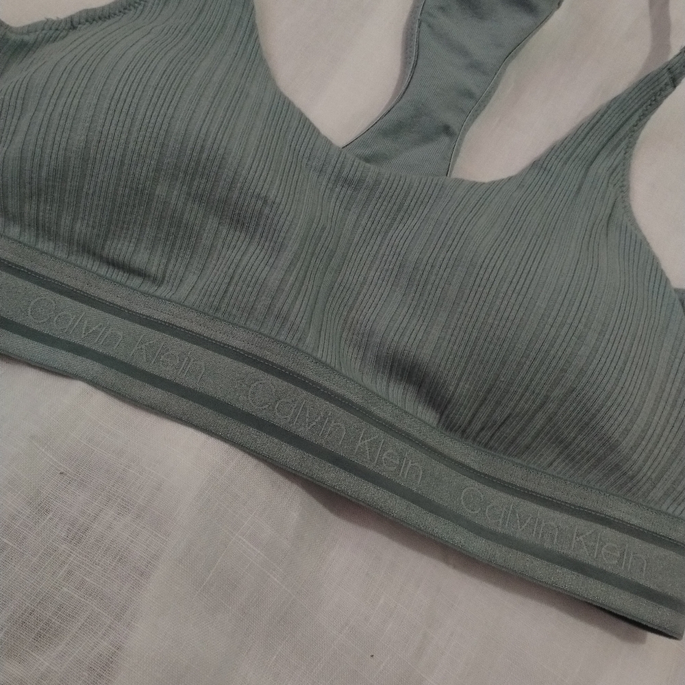 Calvin Klein Ribbed Racerback Sports Bra Seamless Women's S - Picture 5 of 5